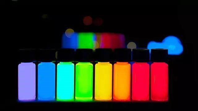 Water-soluble CdSe quantum dots (amino group)